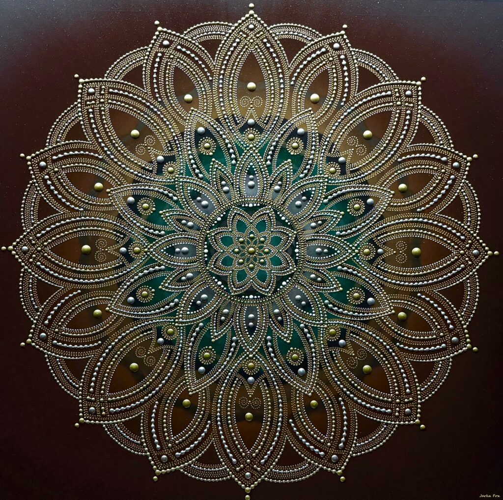 ✧ THE FAMILY TALISMAN
Custom Family Mandala created as a Christmas gift for a private residence.
Holding what words cannot.