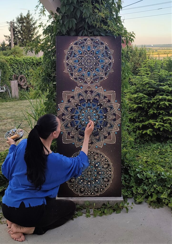 ✧ THE PROCESS
In the creating process of your mandala.
Not just art — energy in motion.